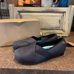 Women's Black Canvas Slip-On Shoes